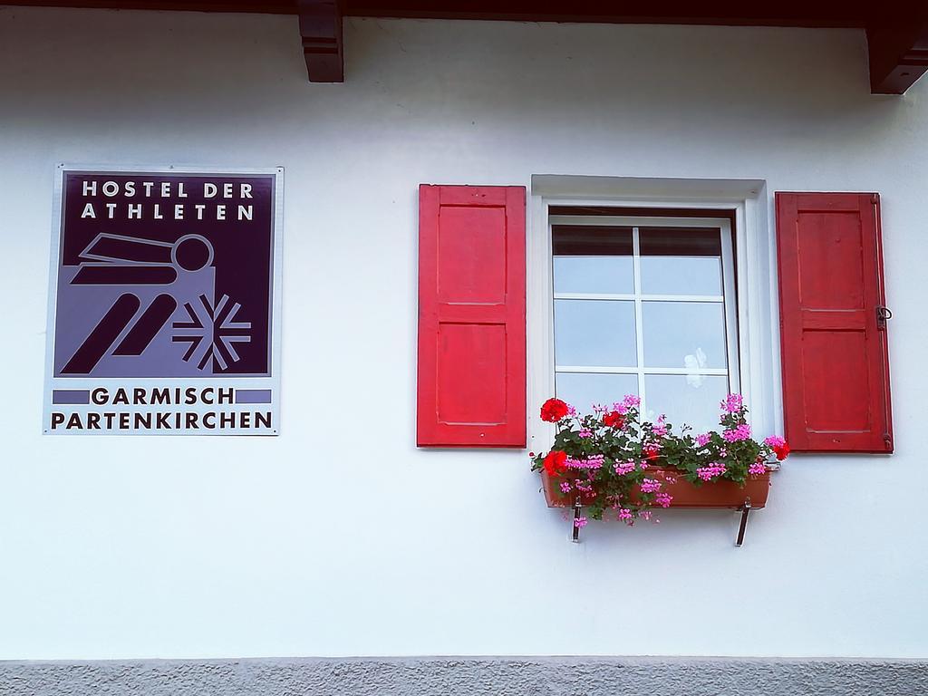 Hostel Der Athleten Garmisch-Partenkirchen Exteriör bild